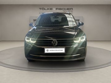 Volkswagen Tiguan - 4