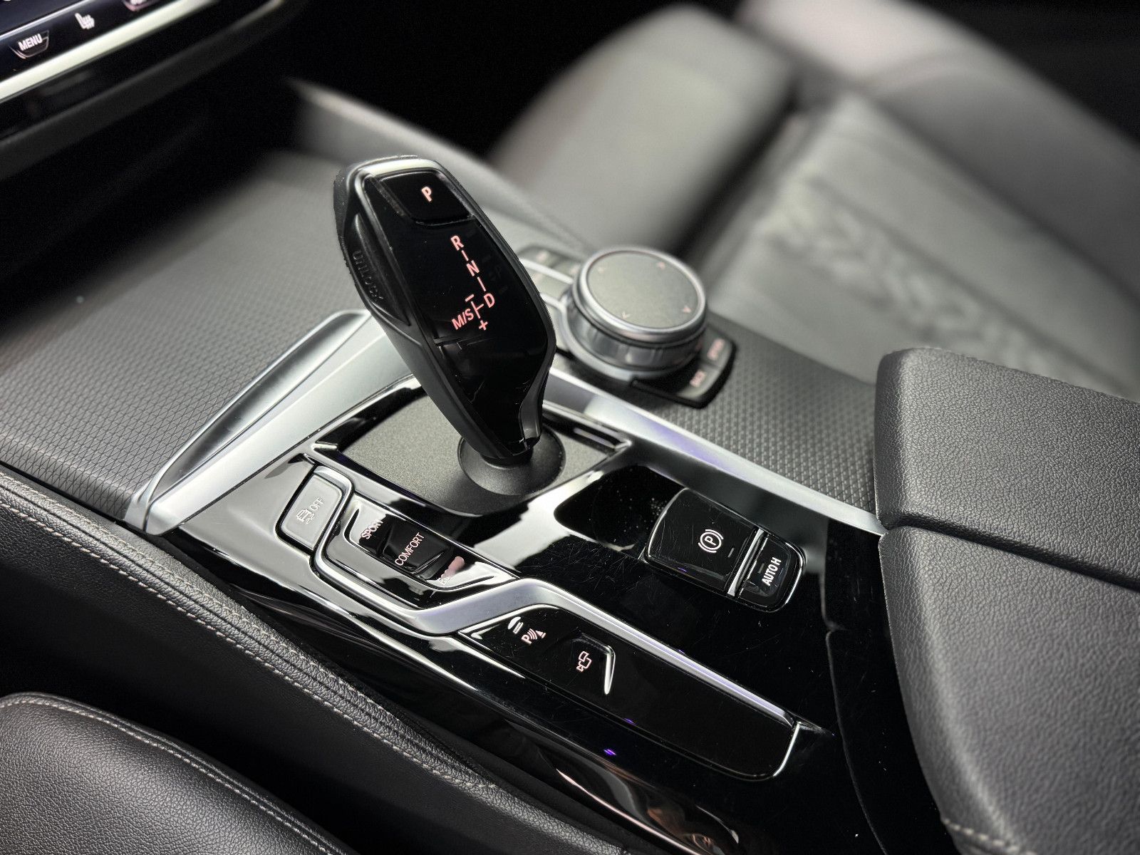 Fahrzeugabbildung BMW 530 d xDrive M Sport|360°|LASER|HUD|
