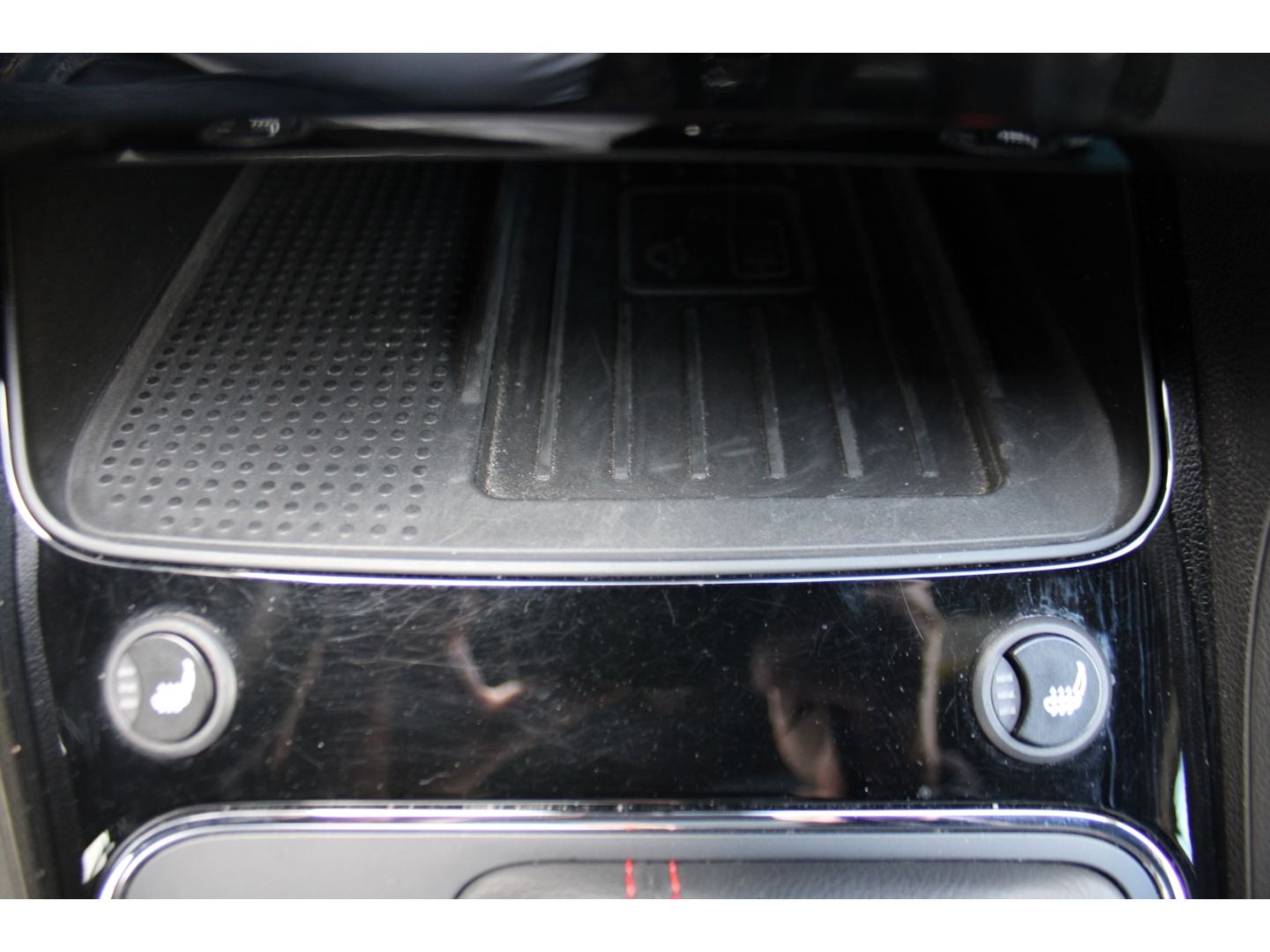 SEAT Leon FR 2.0 TDI Beats ACC LED H&R Pano Navi DAB - Image 27