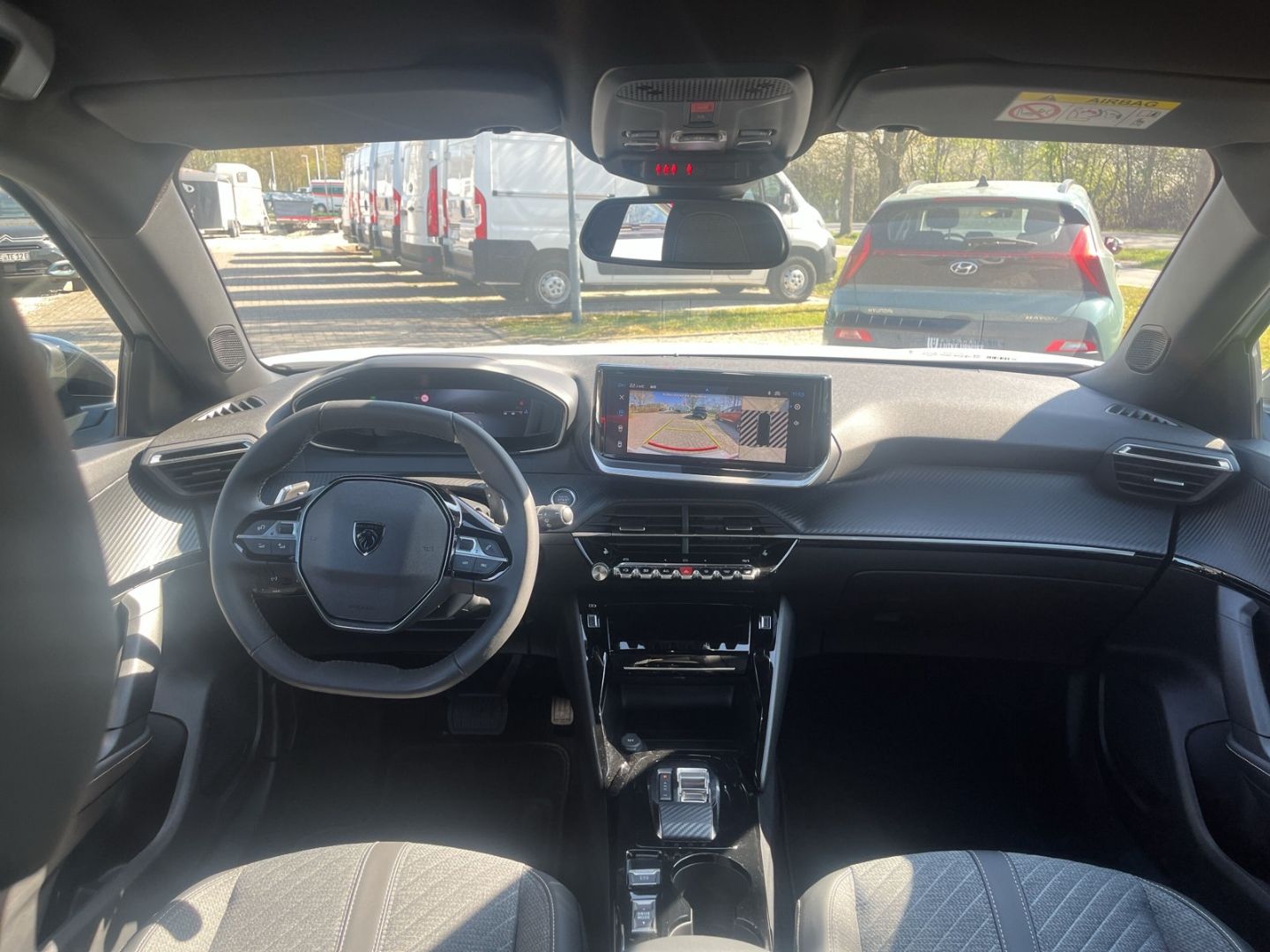 Fahrzeugabbildung Peugeot 2008 Allure 130 Puretech EAT8    ACC  CarPlay