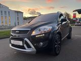 Ford Kuga Titanium*AUTOMATIK*TEILLEDER*PDC*SITZH*NAVI - Ford Kuga aus 2011 mit Diesel-Antrieb: Geländewagen