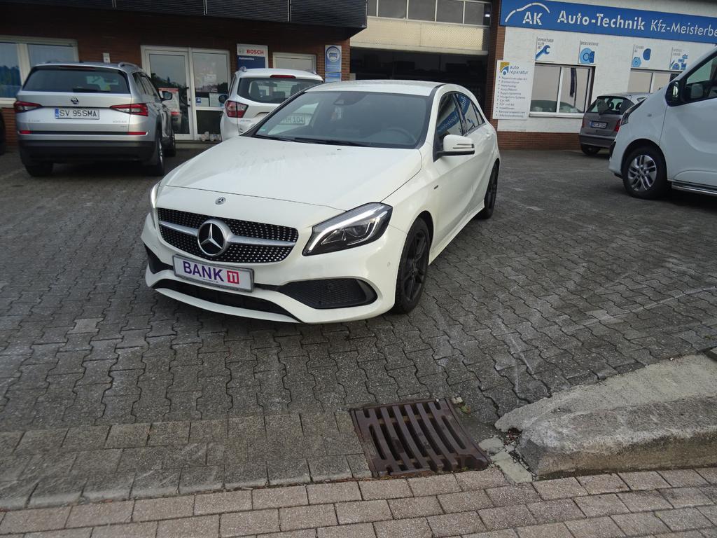 Mercedes-Benz A 220
