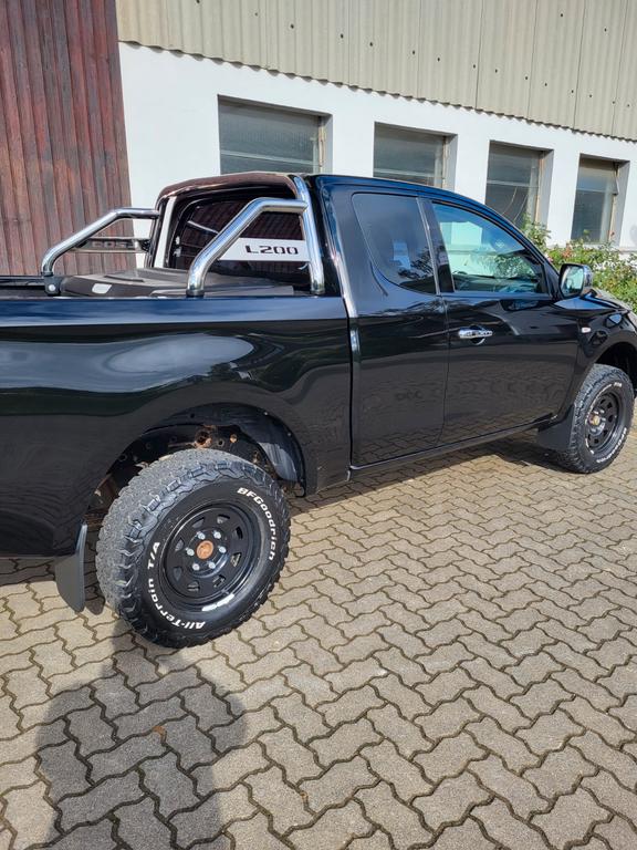 Mitsubishi L200