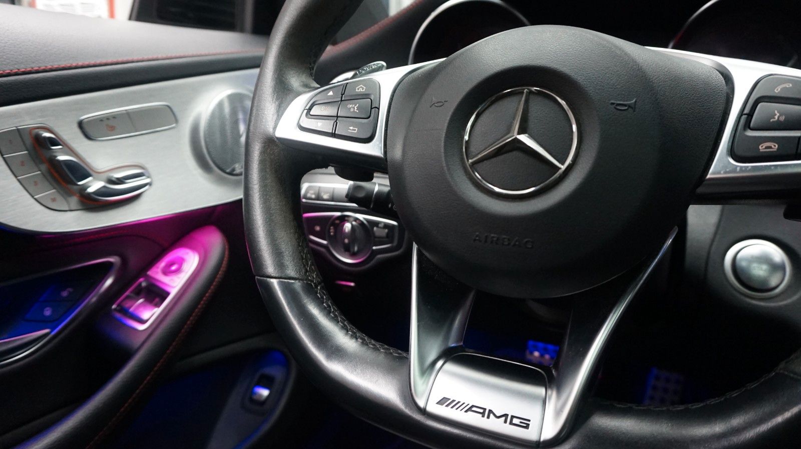 Fahrzeugabbildung Mercedes-Benz C 43 AMG C Coupe 4Matic Scheckheft gepflegt