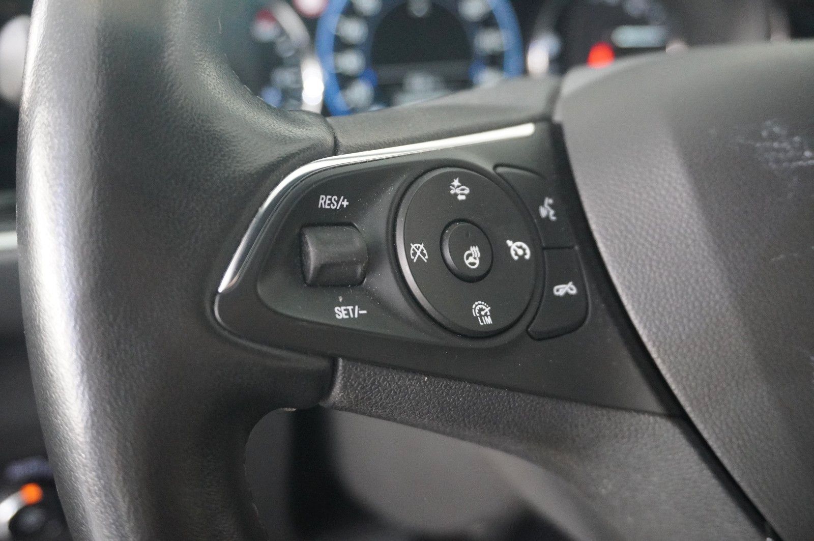 Fahrzeugabbildung Opel Insignia B ST 2.0T ELEGANCE NAVI/LED/SPORT/VIRTU