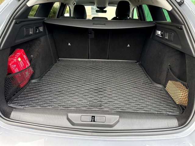 308 SW Allure Pack NAVI KEYLESS CAM LED PDC VO/H