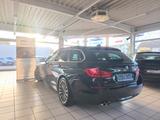 BMW 530d Touring xDrive Standheizung Kamera Bi-Xenon - BMW 530 aus 2011: Kombi, 530d