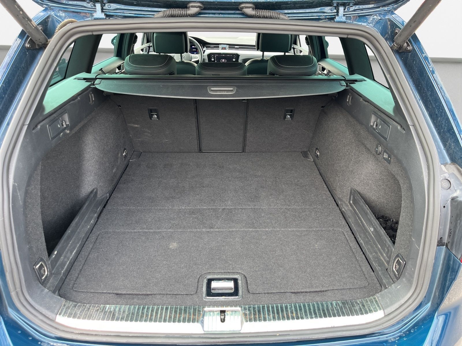 Volkswagen Passat Alltrack - Bild 11