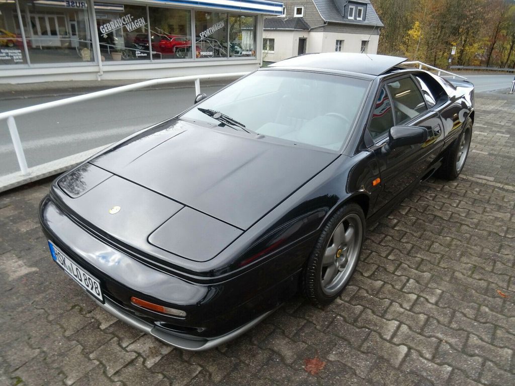 Lotus Esprit