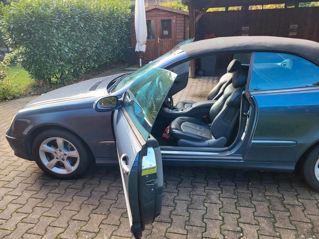 Mercedes-Benz CLK 320