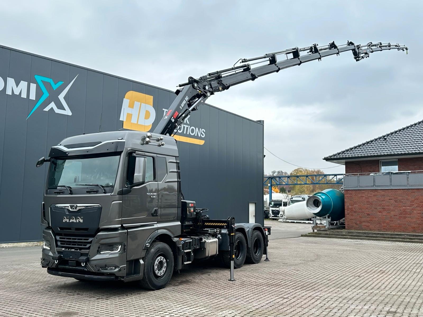 MAN TGX 33.580 6x4 Kran Hiab 302-6 + Jib-4