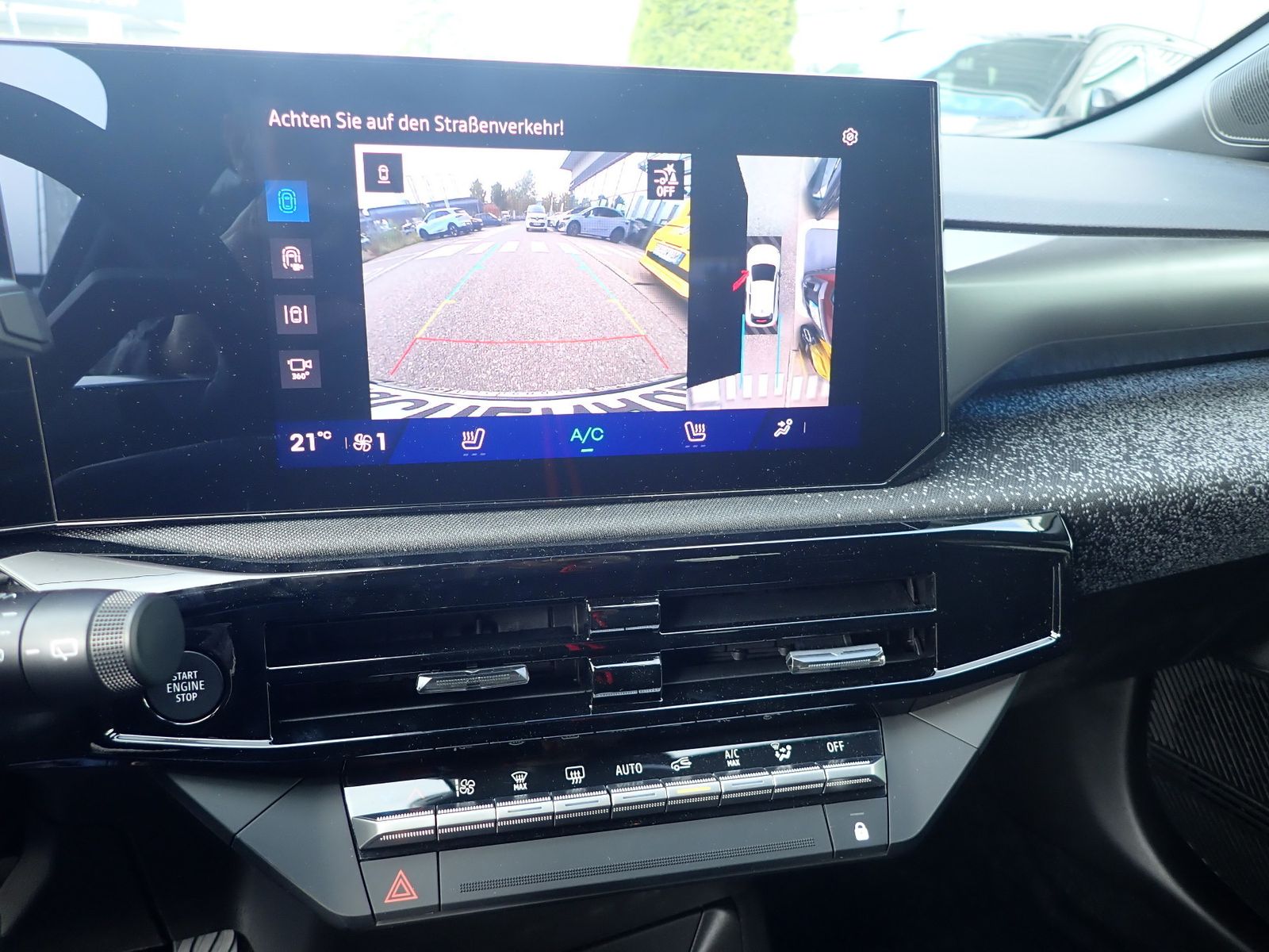 Fahrzeugabbildung Renault Clio Techno TCe 115 EDC