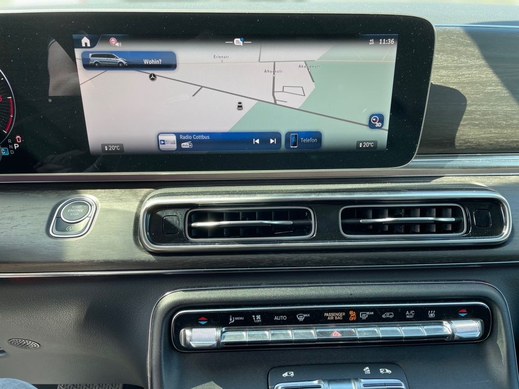 Fahrzeugabbildung Mercedes-Benz V 300 d AV/Extralang 4x4 STHZ, AHK, 360°, SHZ