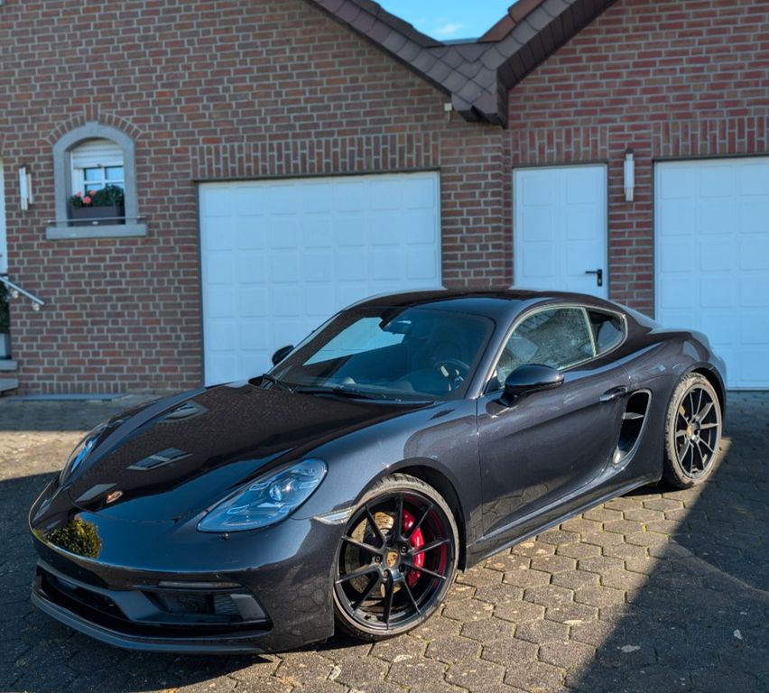 Image of Porsche Cayman