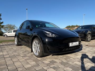 Tesla Model Y Basis RWD
