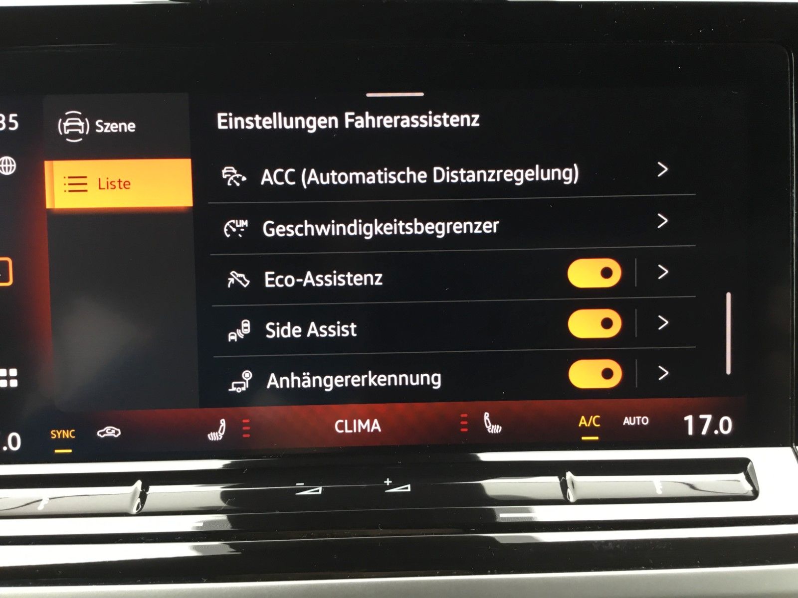 Fahrzeugabbildung Volkswagen T7 Multivan Life TDI DSG LÜ+AHK+ACC+LED+Leder