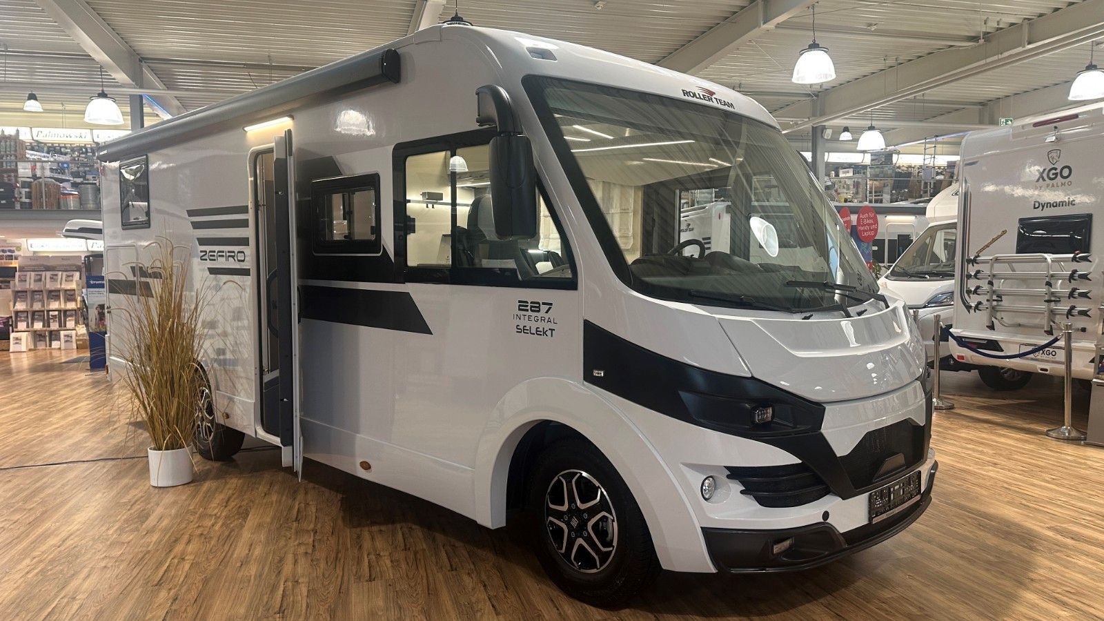 Fahrzeugabbildung Roller Team Zefiro 287 Integral Modell 2025 SUMMER SALE