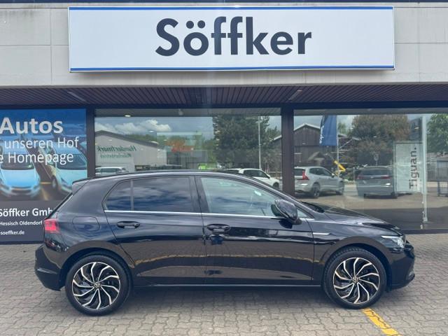 Volkswagen Golf VIII 1.5 eTSI Style DSG IQ.Light Navi