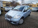Mercedes-Benz A 150 ELEGANCE KLIMA*SHZ*KD NEU*ISOFIX*5´TRG - Mercedes-Benz mit Benzin-Antrieb: Blau, Kleinwagen