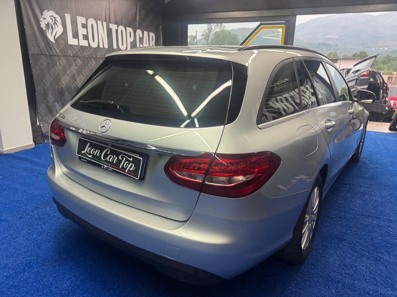 MERCEDES-BENZ C 180