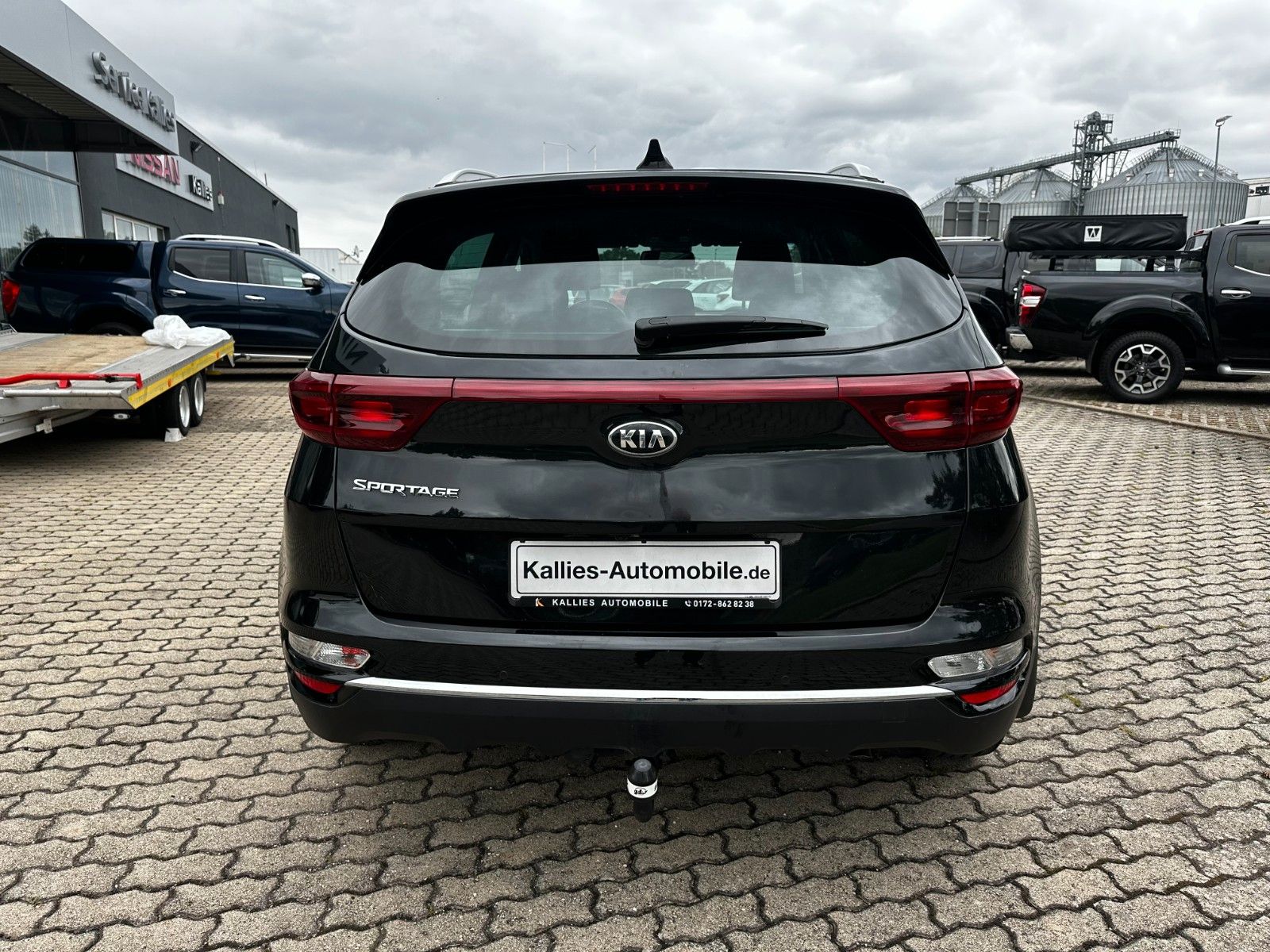 Fahrzeugabbildung Kia Sportage 2WD, AHK, Klimaaut., Shz.