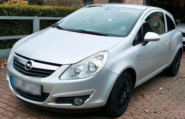 Opel Corsa D  1.2 80PS mit Klimaanlage