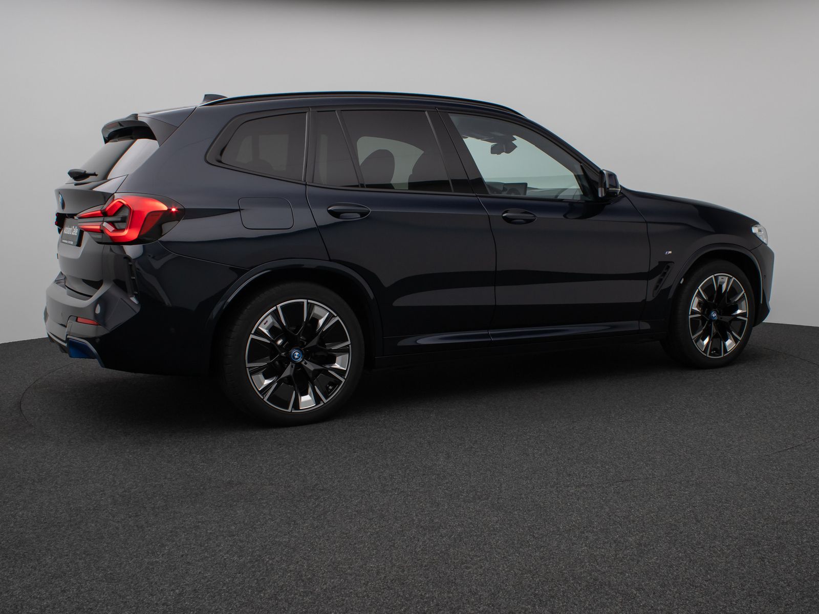 Fahrzeugabbildung BMW iX3 Impressive M Sport Panorama 360°HUD DAB H/K