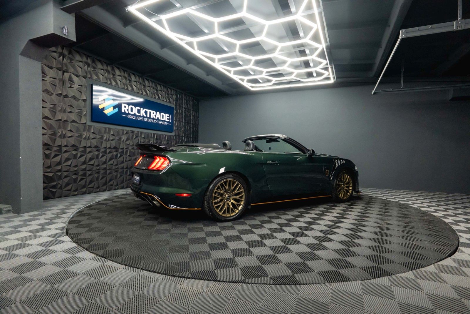 Fahrzeugabbildung Ford Mustang Cabrio DARK HORSE RockTrade Edition 19%