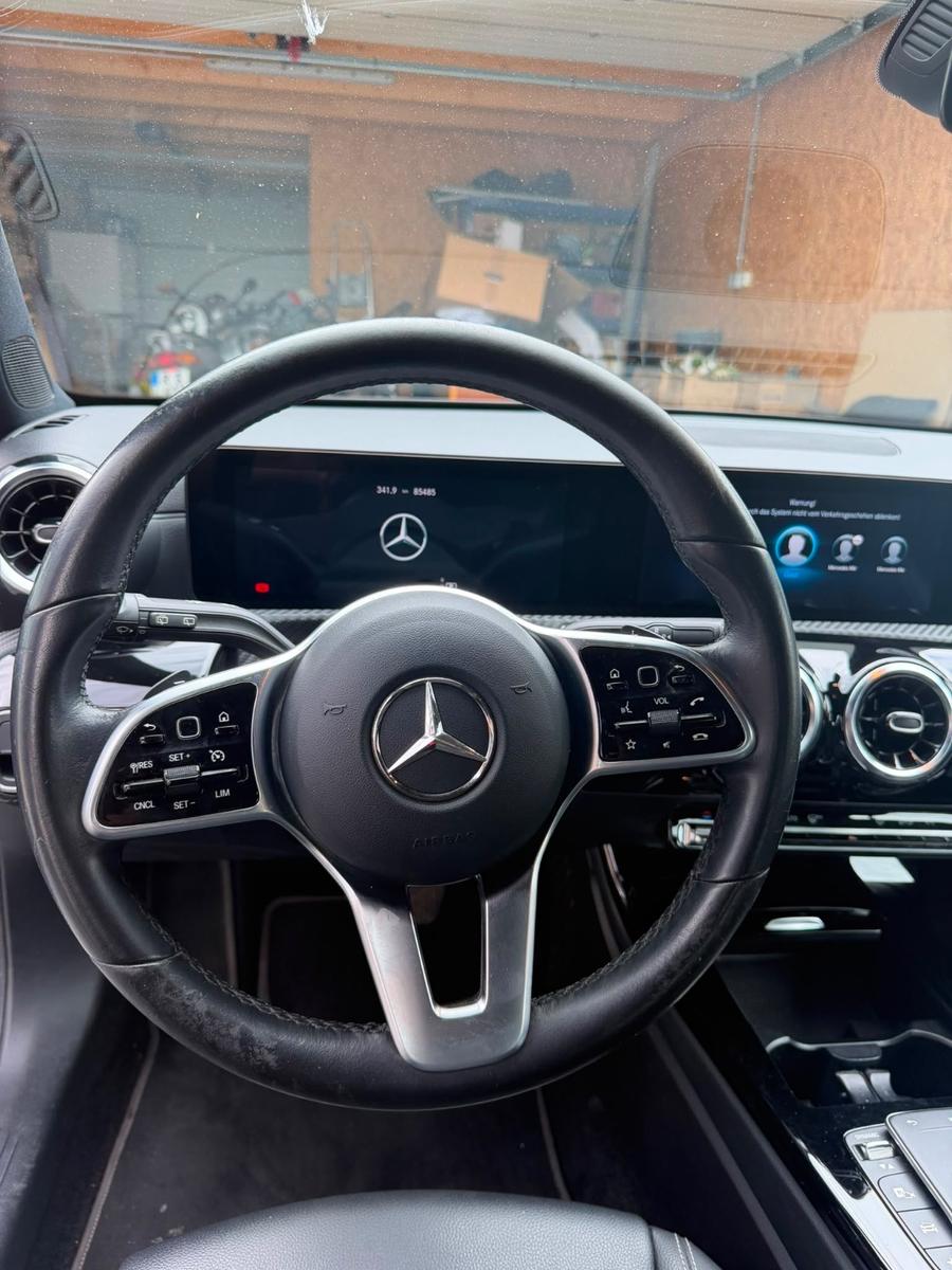 Mercedes-Benz A-Class Top gepflegt, Automatik, Neuer Service & Reifen, миниатюра 10