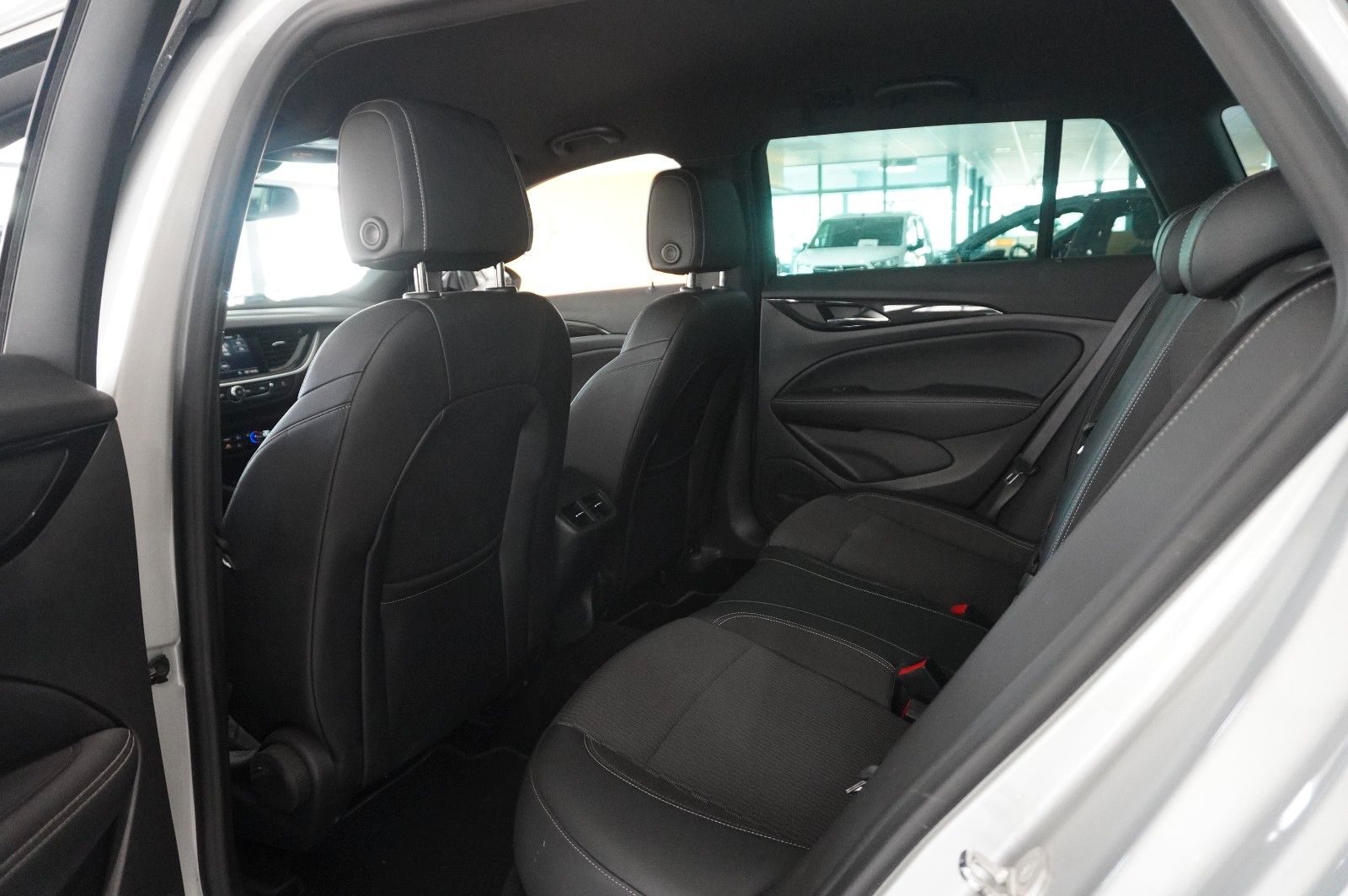 Fahrzeugabbildung Opel Insignia B ST 1.5D ELEGANCE NAVI/LED/KAMERA/DAB+