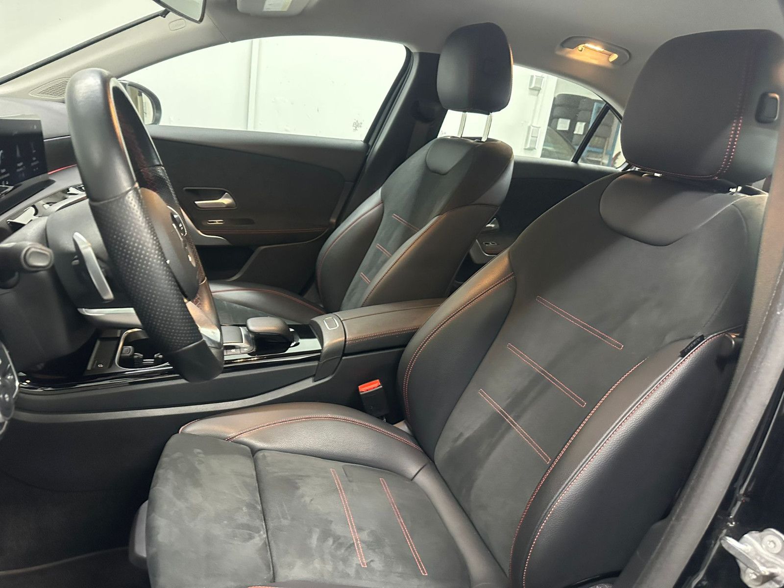 Fahrzeugabbildung Mercedes-Benz A 200 d 4MATIC DCT LImousine *AMG-LINE*KAMERA*