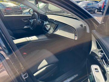 Mercedes E 220 - 8