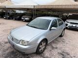 Volkswagen Bora 1.9 TDI/115 CV cat Highline - Volkswagen Bora Highline mit Diesel-Antrieb