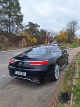 Mercedes-Benz S 560 Coupé  - blaue Mercedes-Benz S 560