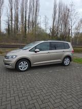 Volkswagen Touran 2.0 TDI SCR 140kW DSG Highline Highline - Volkswagen Touran: Schiebetuer