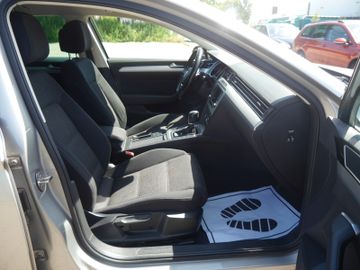 Volkswagen Passat Variant - 8