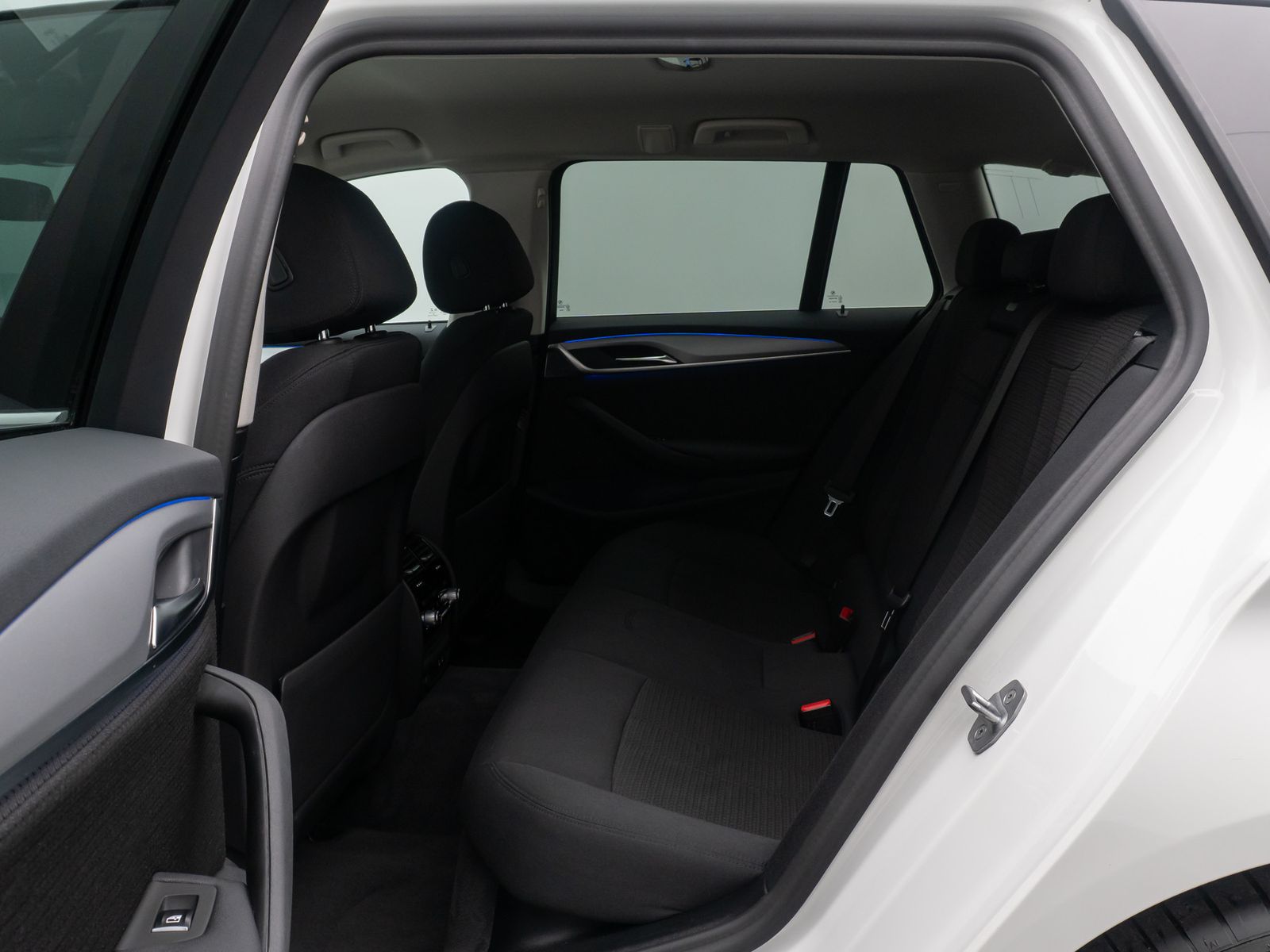 Fahrzeugabbildung BMW 530d xD ACC 360°Memory DAB DisplKey AHK Standhz