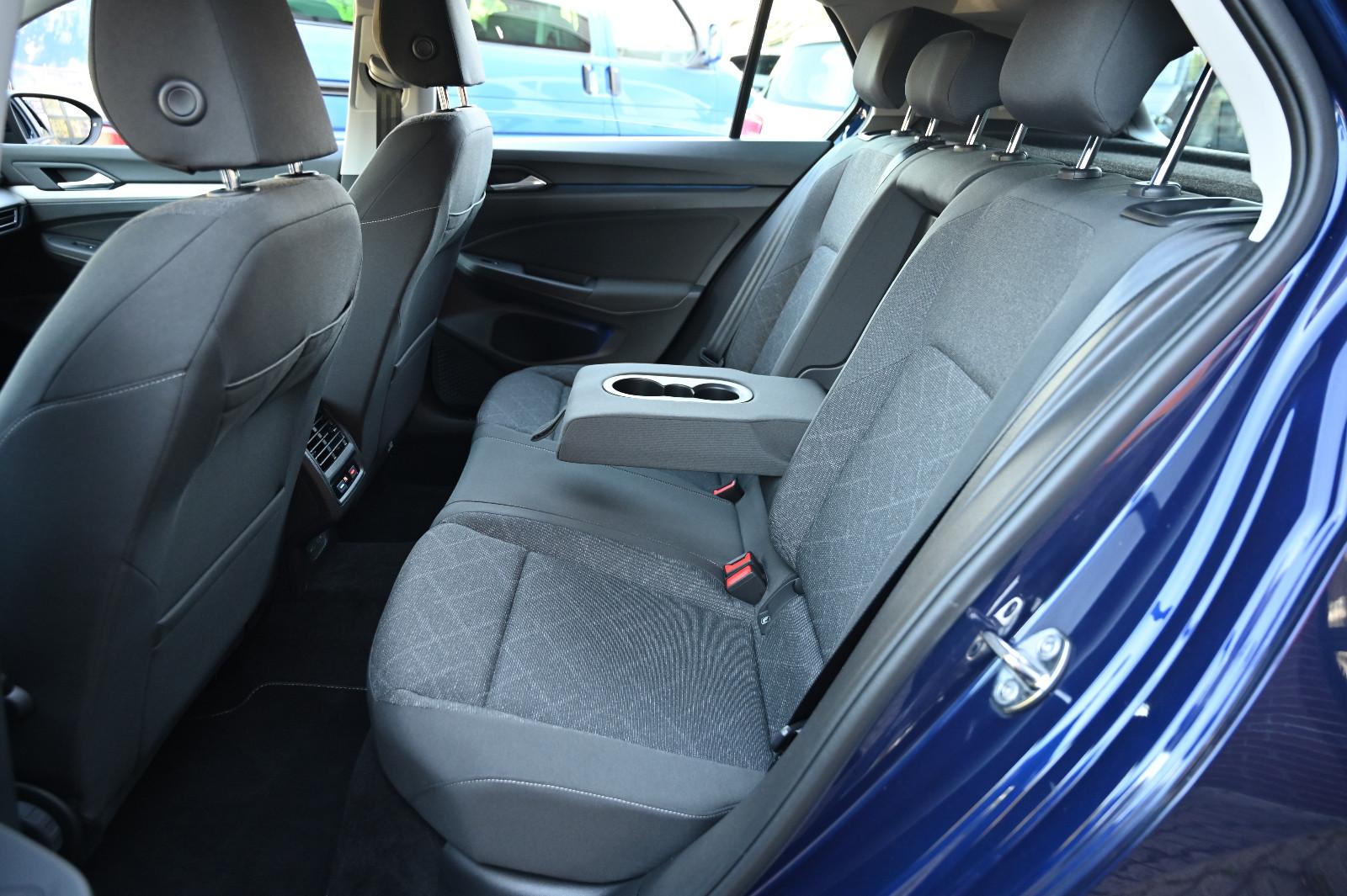 Volkswagen Golf VIII 1.5 eTSI Life Navi LED Kamera CarPlay, миниатюра 18