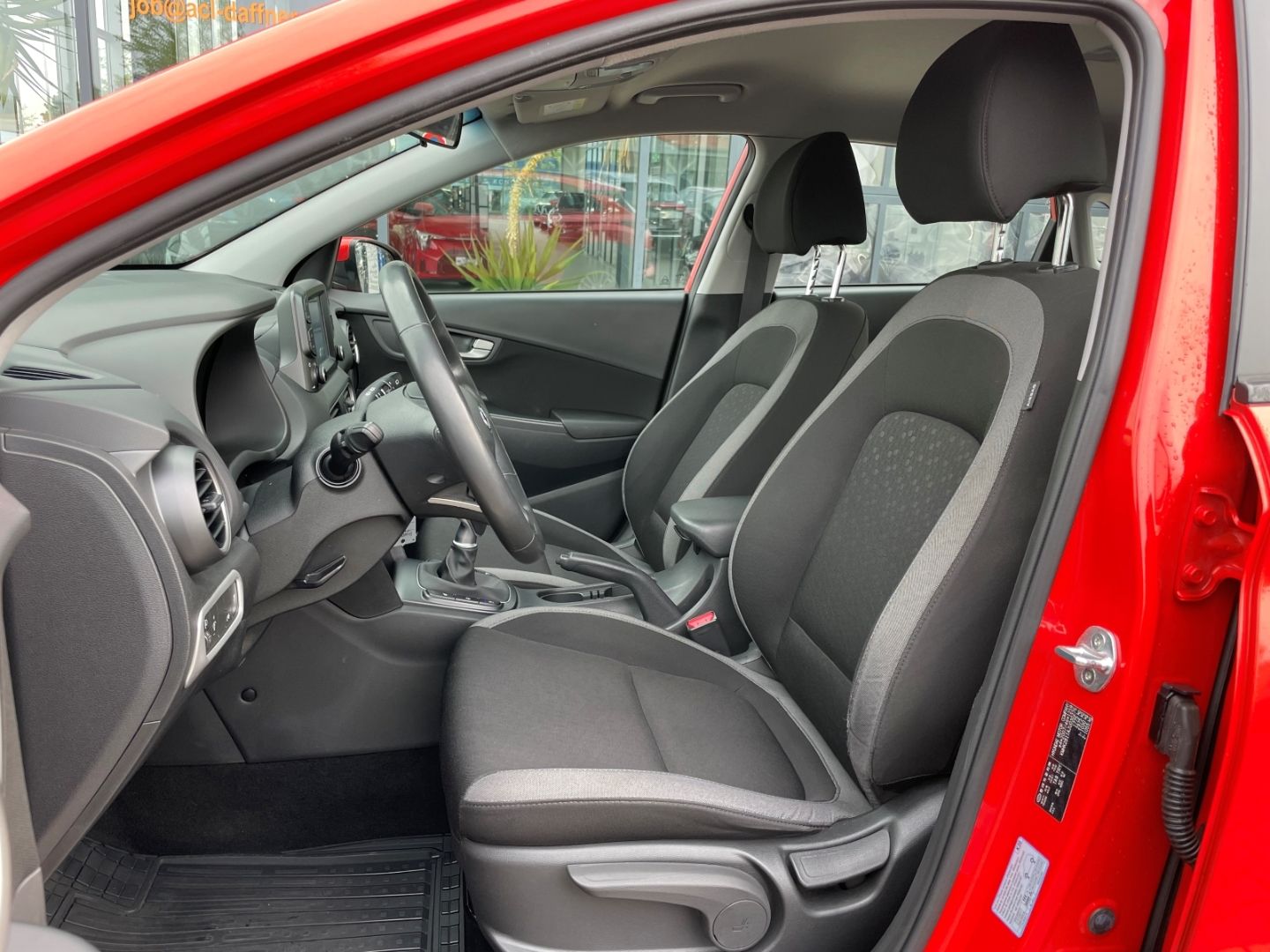 Fahrzeugabbildung Hyundai KONA Trend Klima Kamera Spurhalteass Tempomat