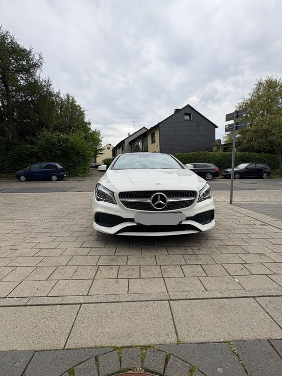 Image of Mercedes-Benz CLA 220 Shooting Brake