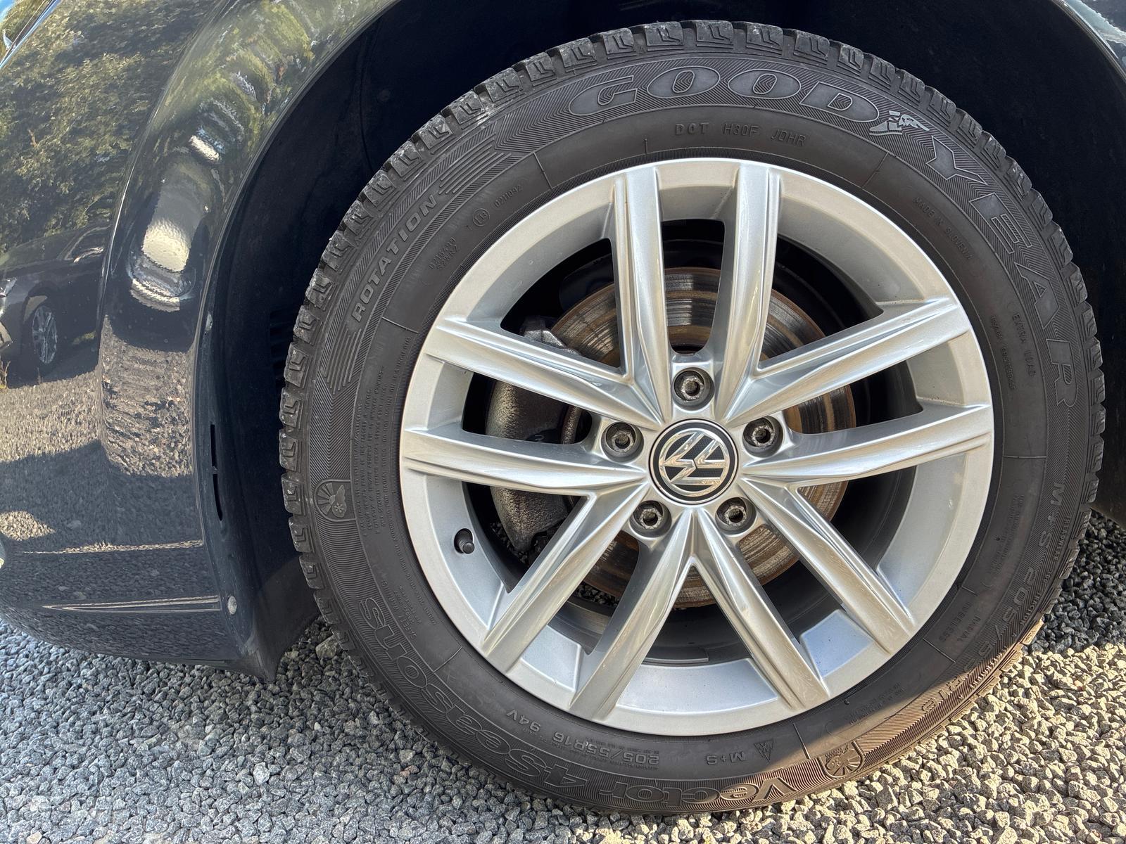 Volkswagen Golf VIII 1.0 eTSI *DSG*LIFE*PDCHI+VO*NAVI*ACC*D, миниатюра 24