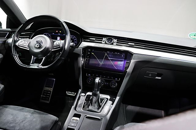 Arteon R-Line 2.0 TDI 190PS 4M STANDHZ PANO LED