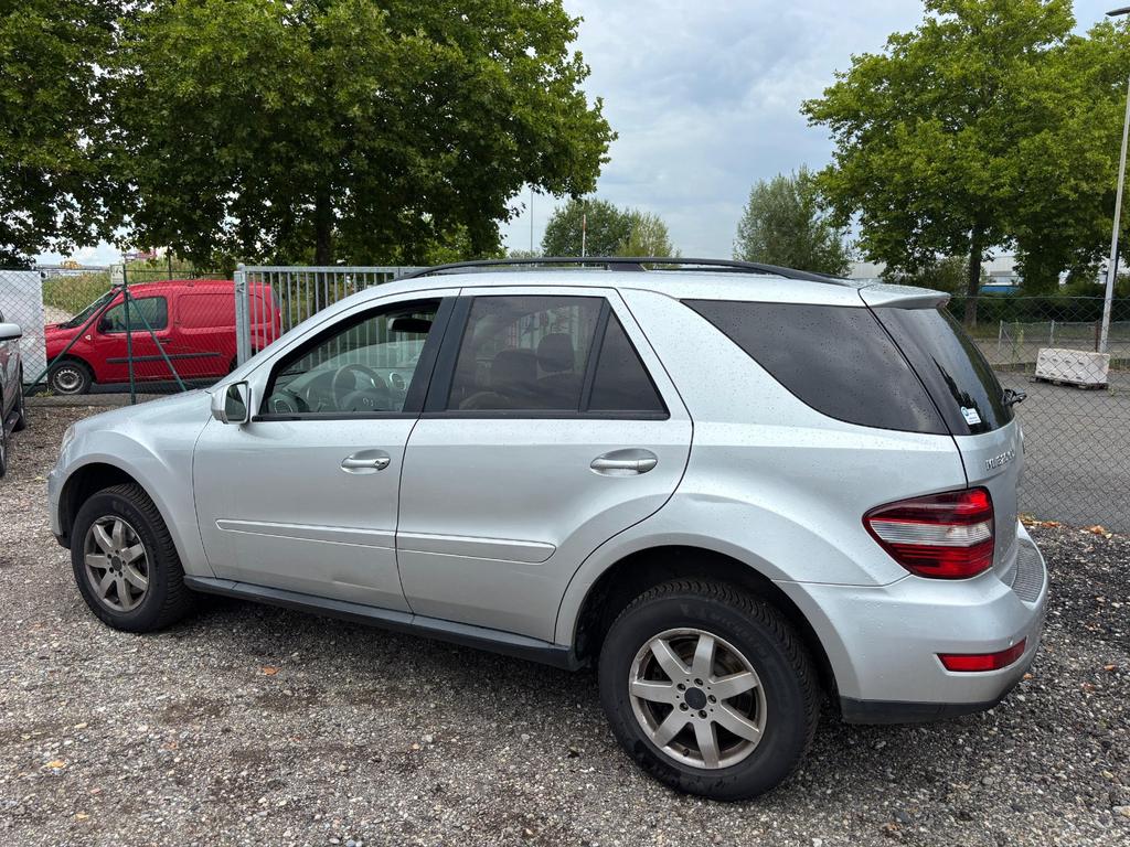 Mercedes-Benz ML 320