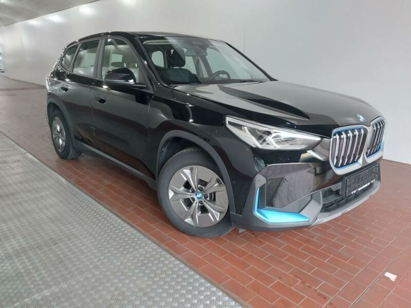 Image of BMW iX1