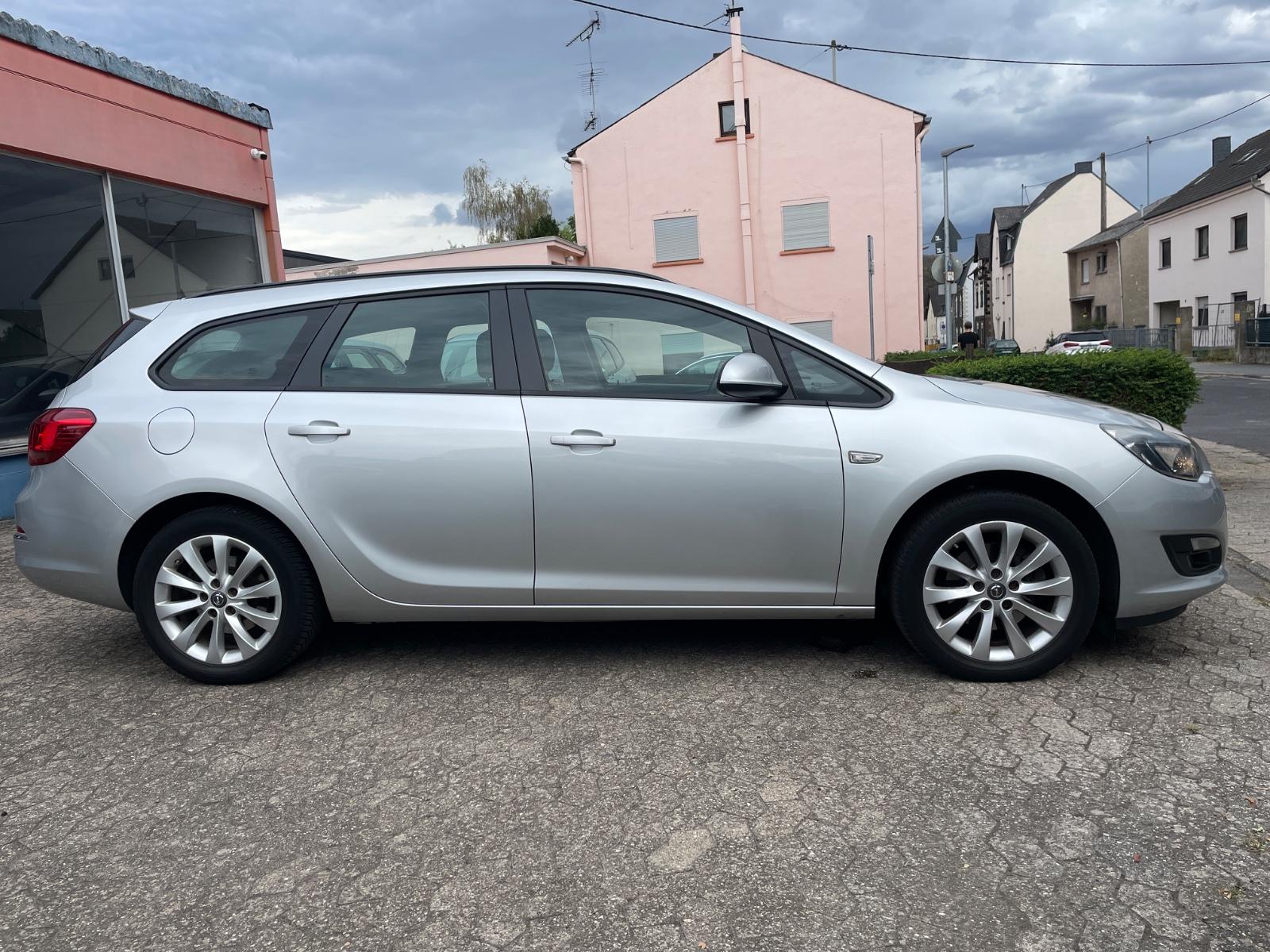 Opel Astra 2015 — photo 6