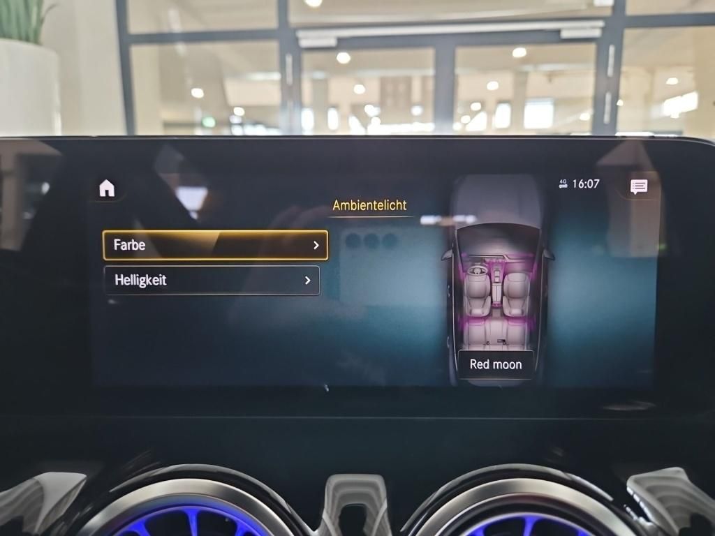 Fahrzeugabbildung Mercedes-Benz EQA 250 AMG Totwi. Navi LED SHZ Ambie. Sport DAB