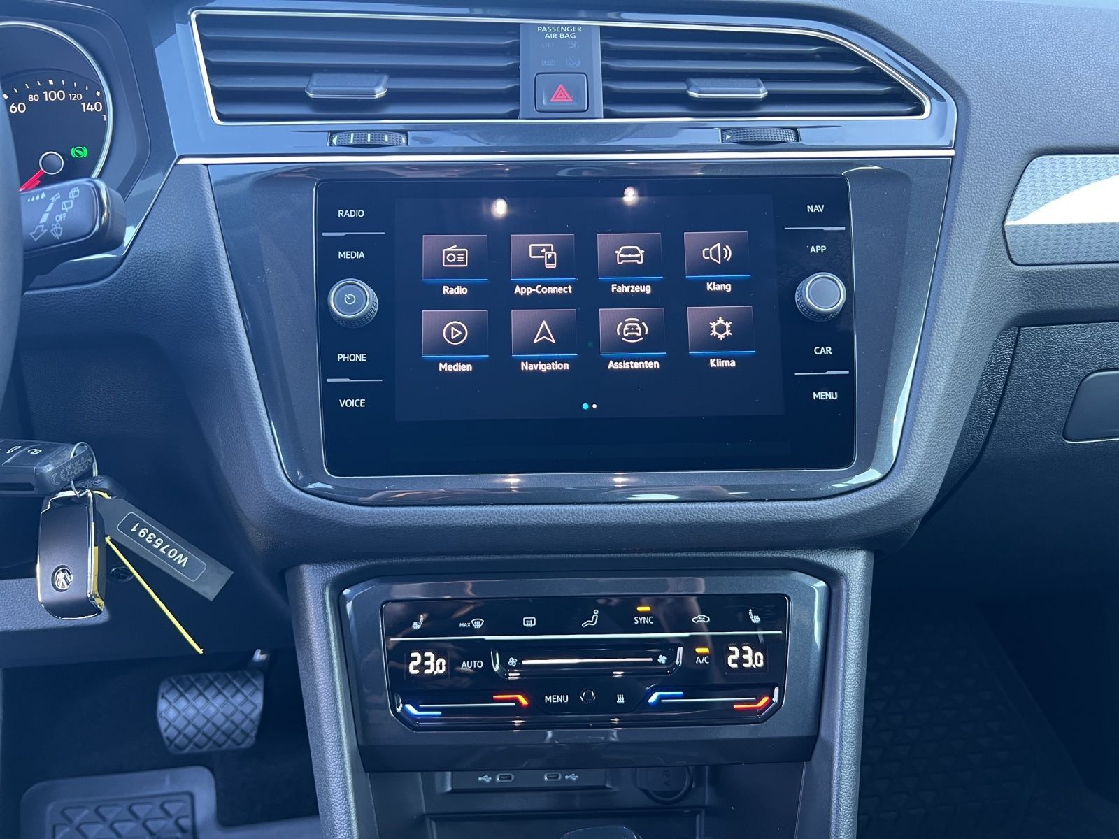 Tiguan Life 2.0 TDI DSG 4M Navi*LED*Standhzg.