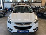 Hyundai ix35 Style AWD Aut. *1.HAND*AHK*BI-XEN*KAM*NAVI* - Hyundai ix35 aus 2014 mit Diesel-Antrieb: Geländewagen