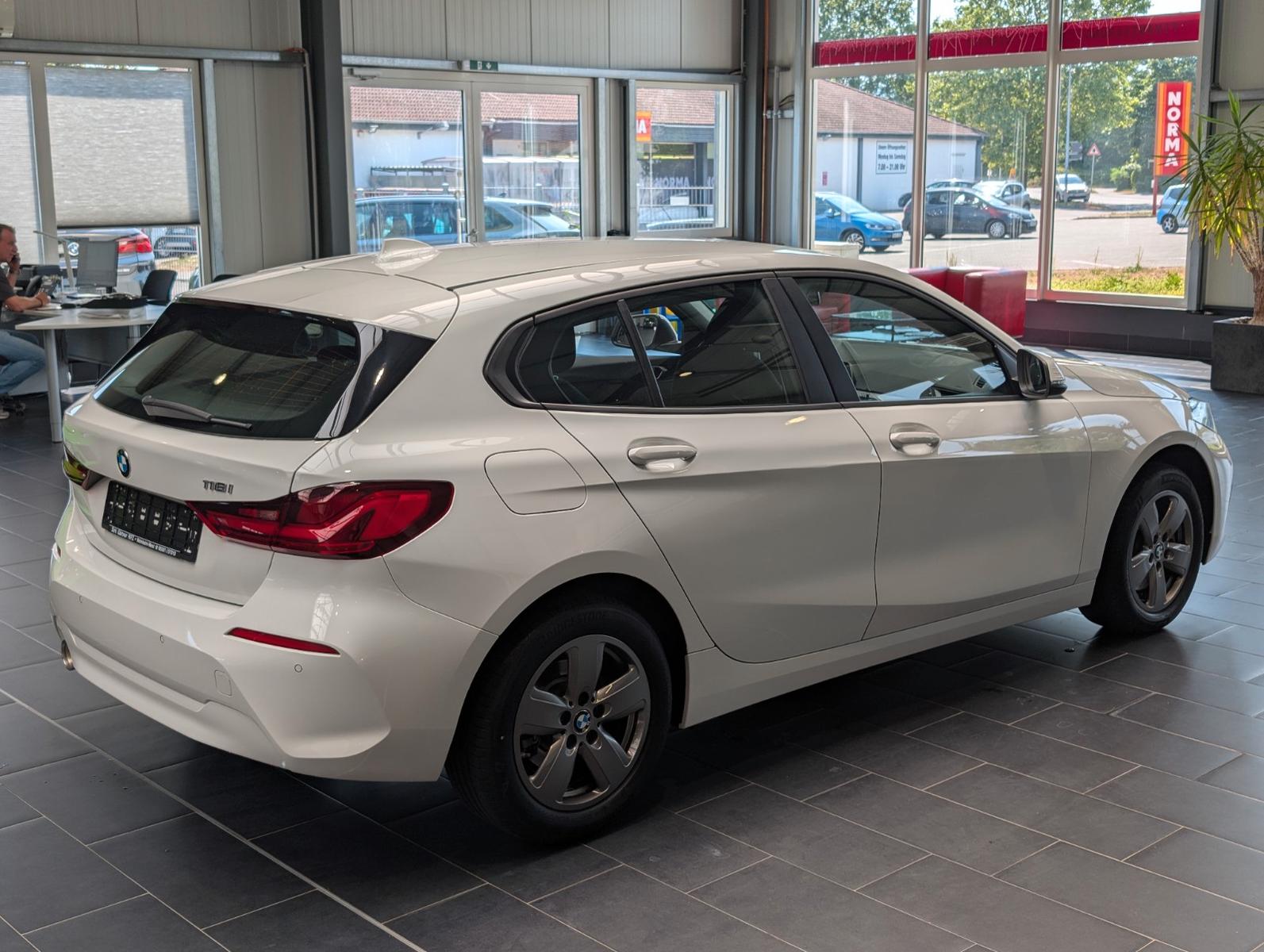 BMW 116 i Aut. Advantage, миниатюра 6