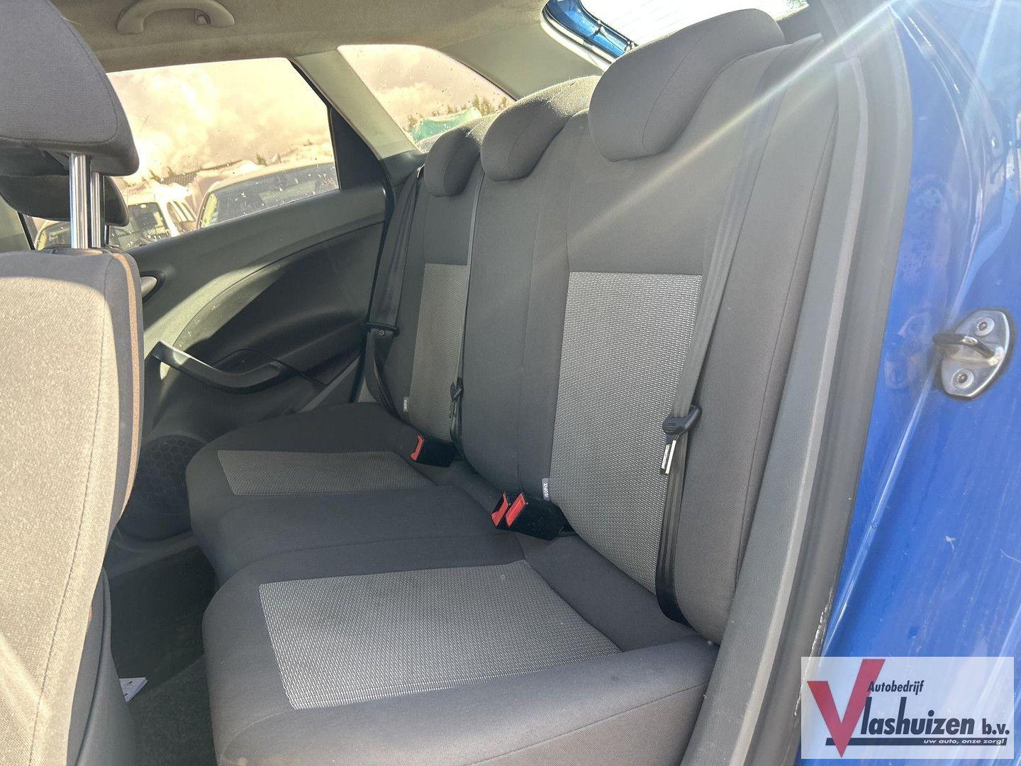 Seat Ibiza 2012 — photo 11